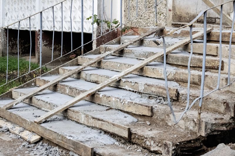 Balcony Rail Repair in Conroe, TX